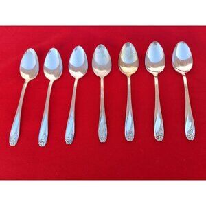 7 Rogers Daffodil Silverplate Teaspoons 6 1/8" Elegant Vintage Tableware